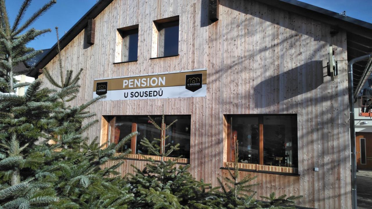 Pension A Restaurace U Sousedu سترازني المظهر الخارجي الصورة